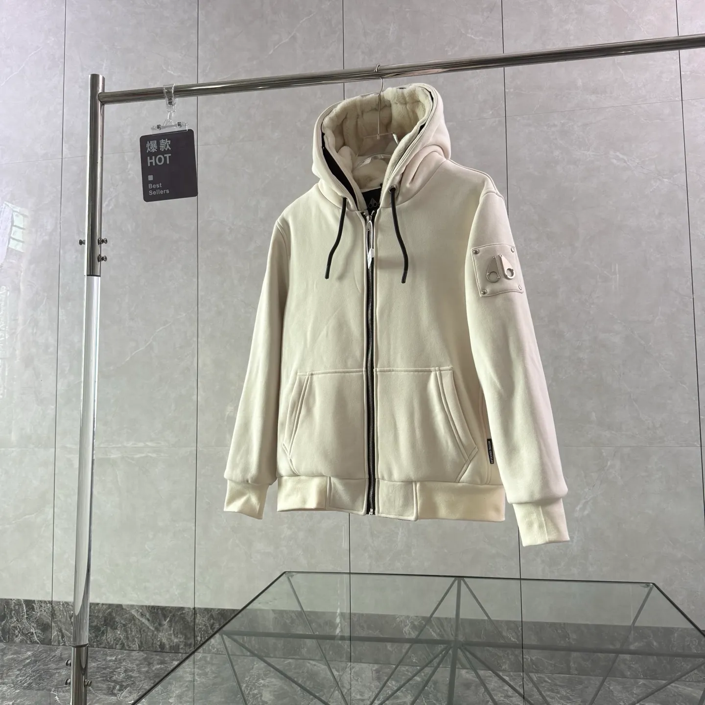 （ ） Moose Knuckles SS 23 、 ， ， ， 🍃 ， ， ， ☁️ ！ ♾️ ： ， Premium ， Authentic ！ Size：S-XXL 👉